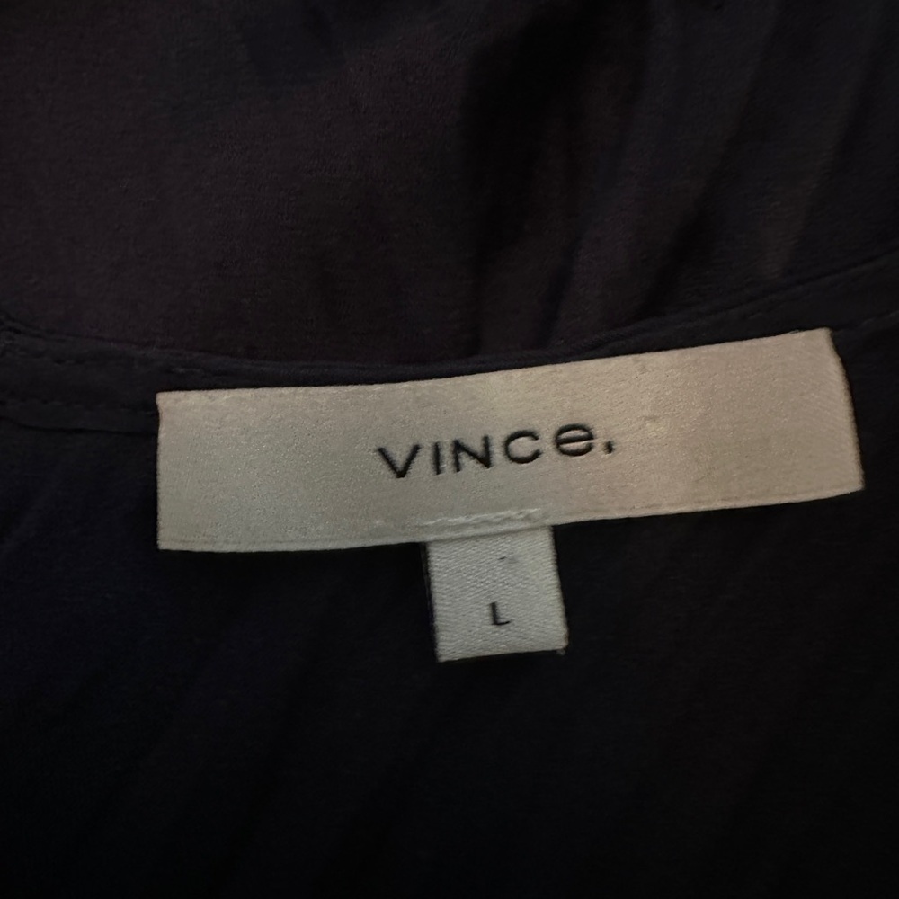 Vince Flutter Sleeve Crushed Satin Top size large Navy - Picture 8 of 14